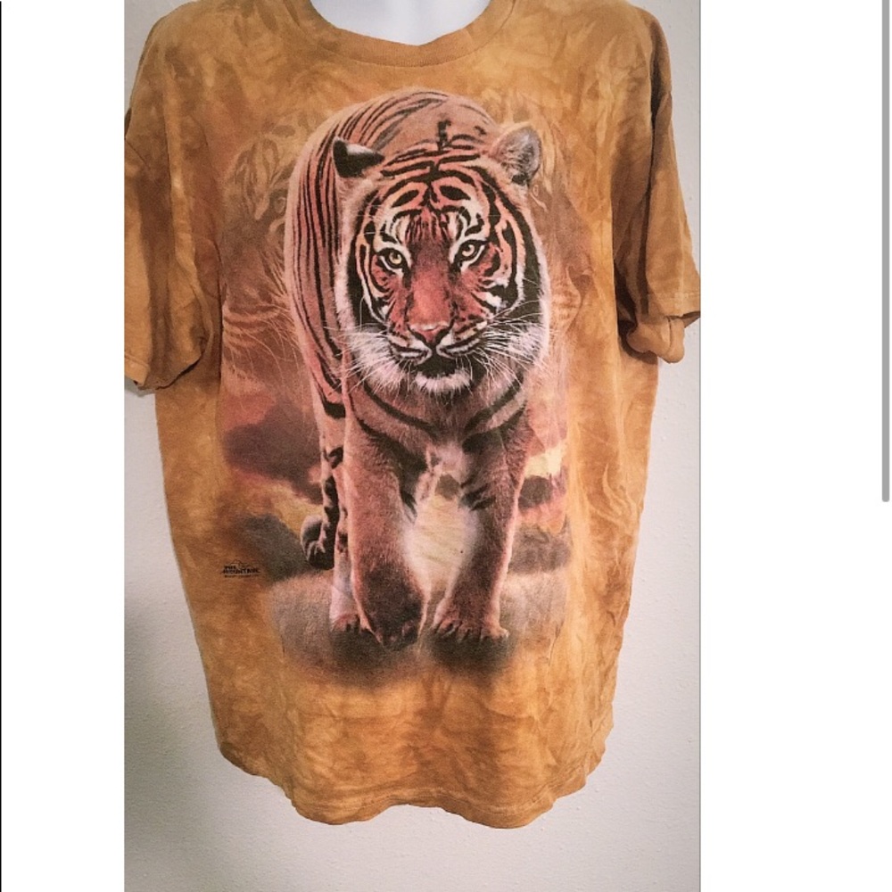 Tiger all print T-shirt size m